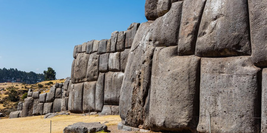 Gli incredibili megaliti delle Ande