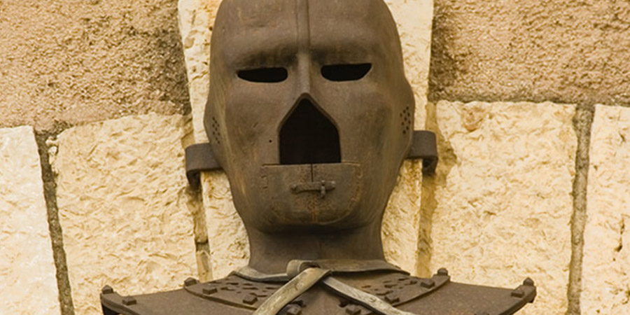 Quale identità celava la maschera di ferro?