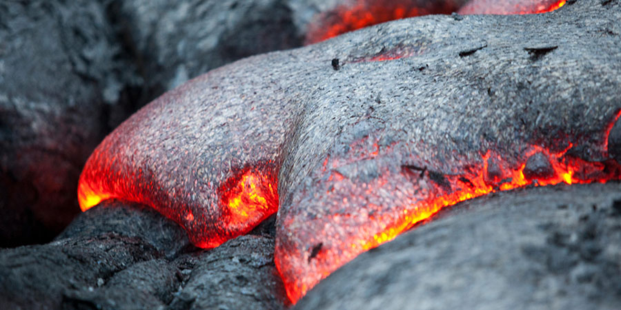 A spasso sulla lava rovente con i kahuna hawaiani
